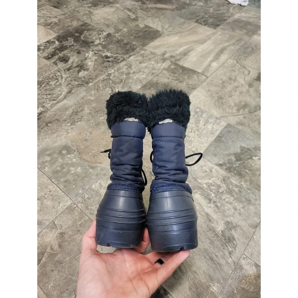 Sorel Snow Boots Navy Blue Faux Fur Trim Snowflake Embroidered Duck Boots Size 9